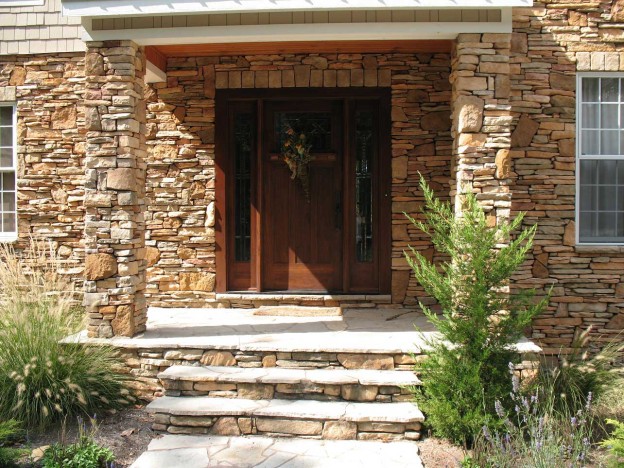 Cultured Stone-Best Decoration Material for Home Interior and Home Exterior.